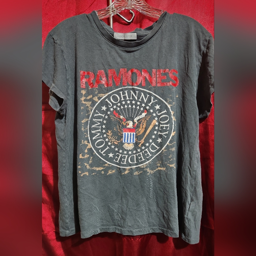 Women's Daydreamer Ramones tshirt size small